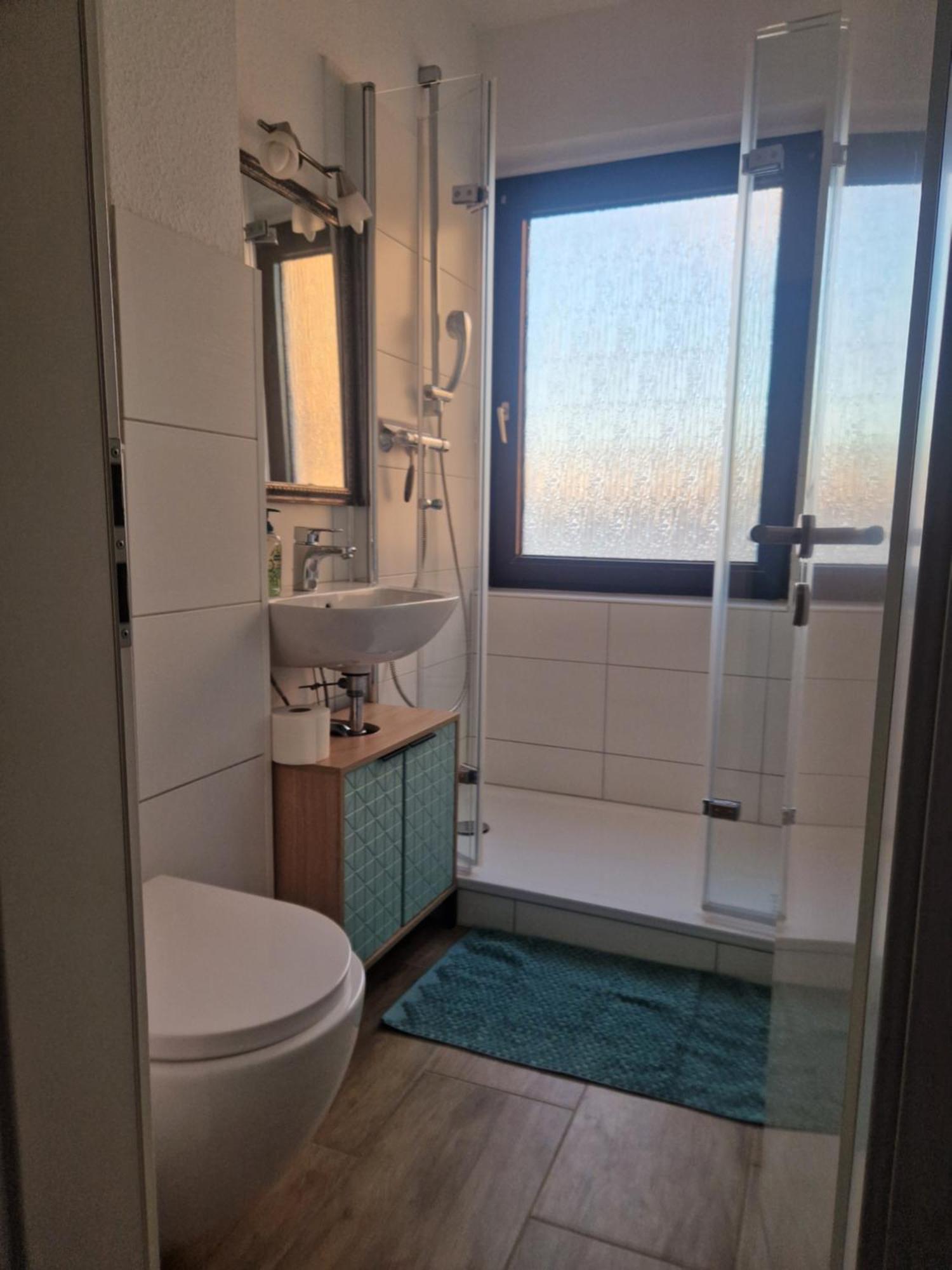 Privates, Gemuetliches Appartement Neuss Exterior foto